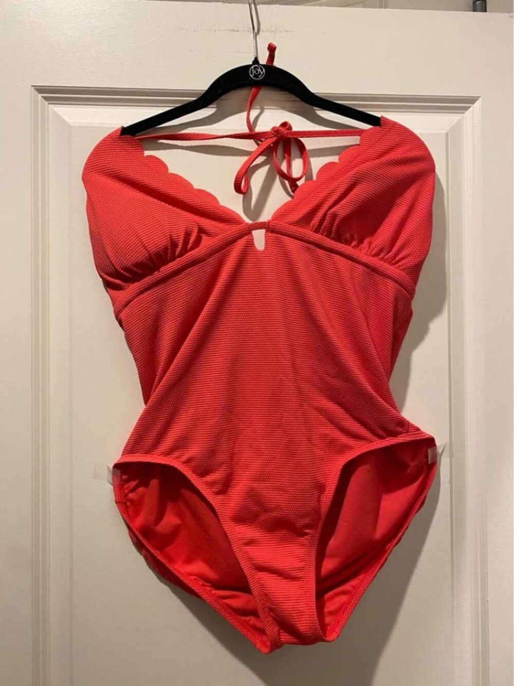 Time and Tru Women’s Halter Swimsuit – XL (16–18) – Petal Edging, Fitted Bra-Lin